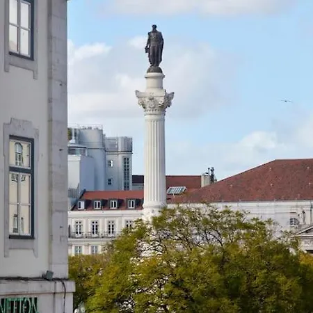 The Location In Downtown Apartment